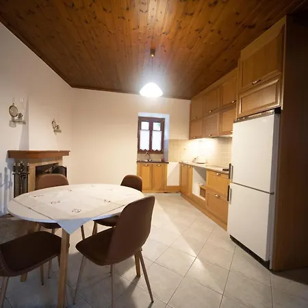 Casa De La Semesterbostad *